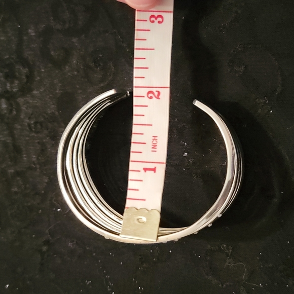 Silver Cuff Style Bracelet - Picture 4 of 4
